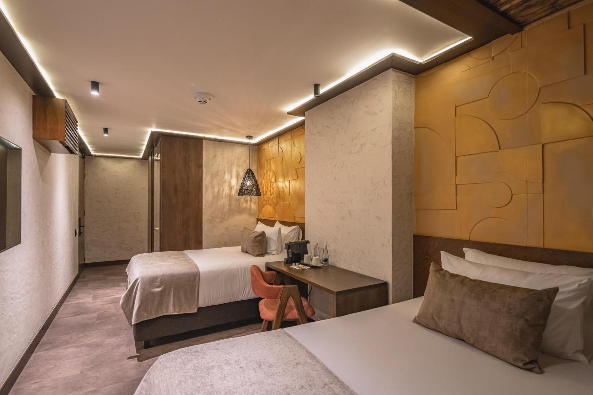 Golden Valley Hotel Медельин Экстерьер фото