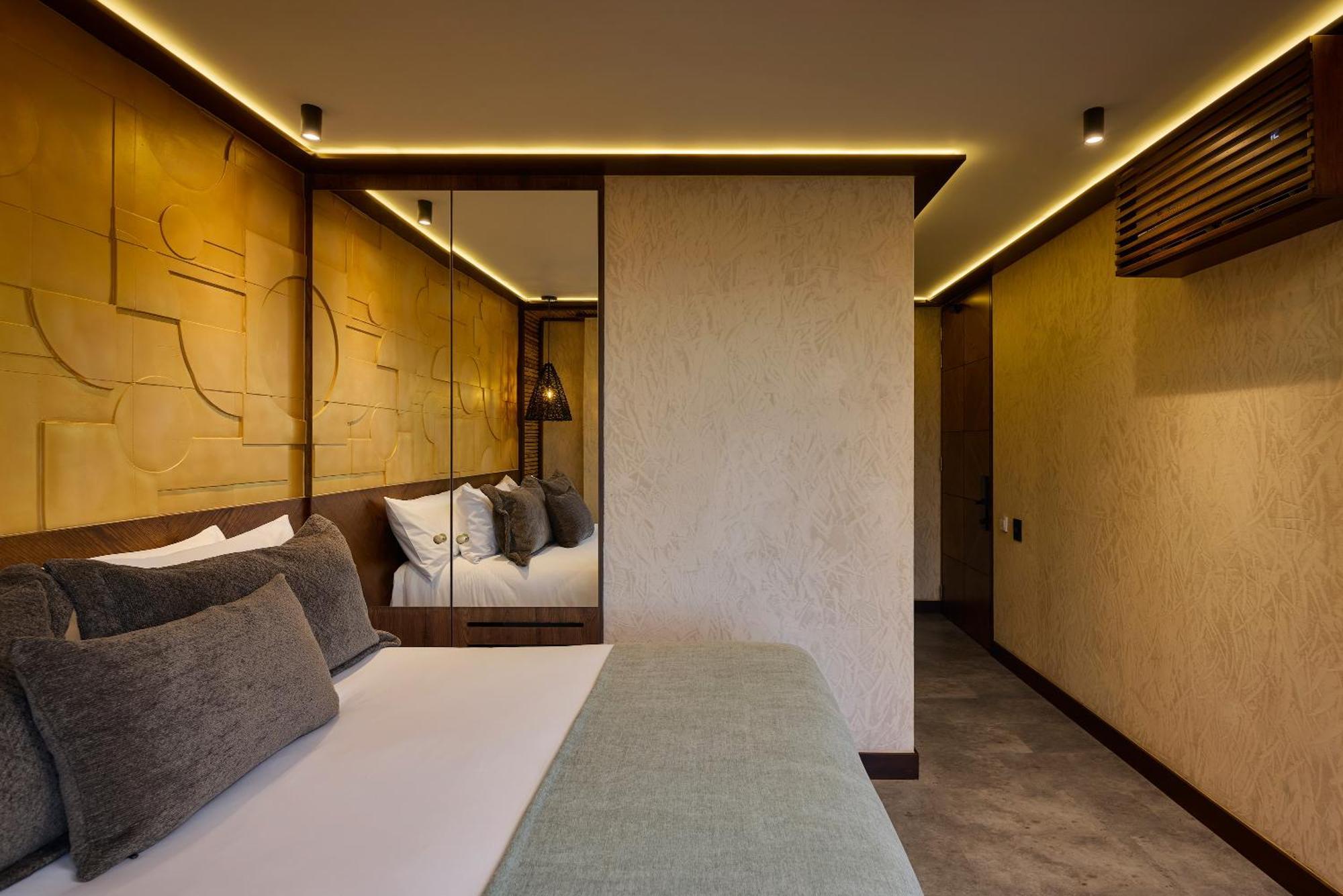 Golden Valley Hotel Медельин Экстерьер фото