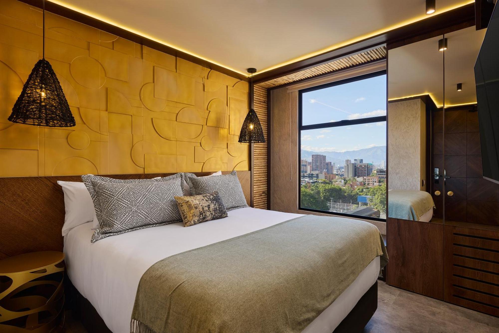 Golden Valley Hotel Медельин Экстерьер фото